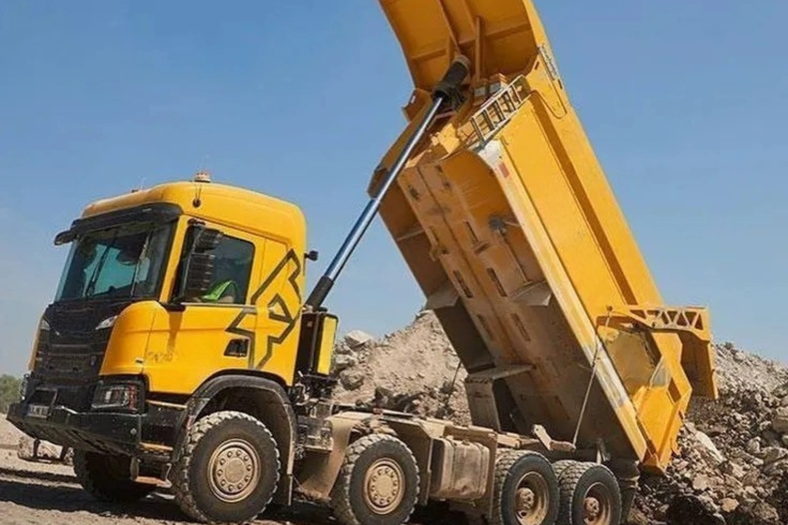 Tipper Truck (RFB)
